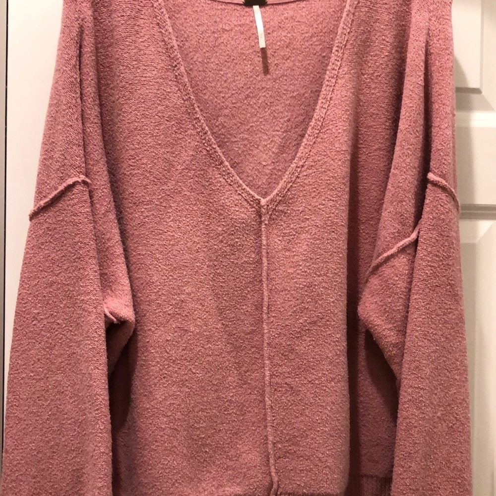 FREE PEOPLE V-NECK TOP OVERSIZED EUC sz M